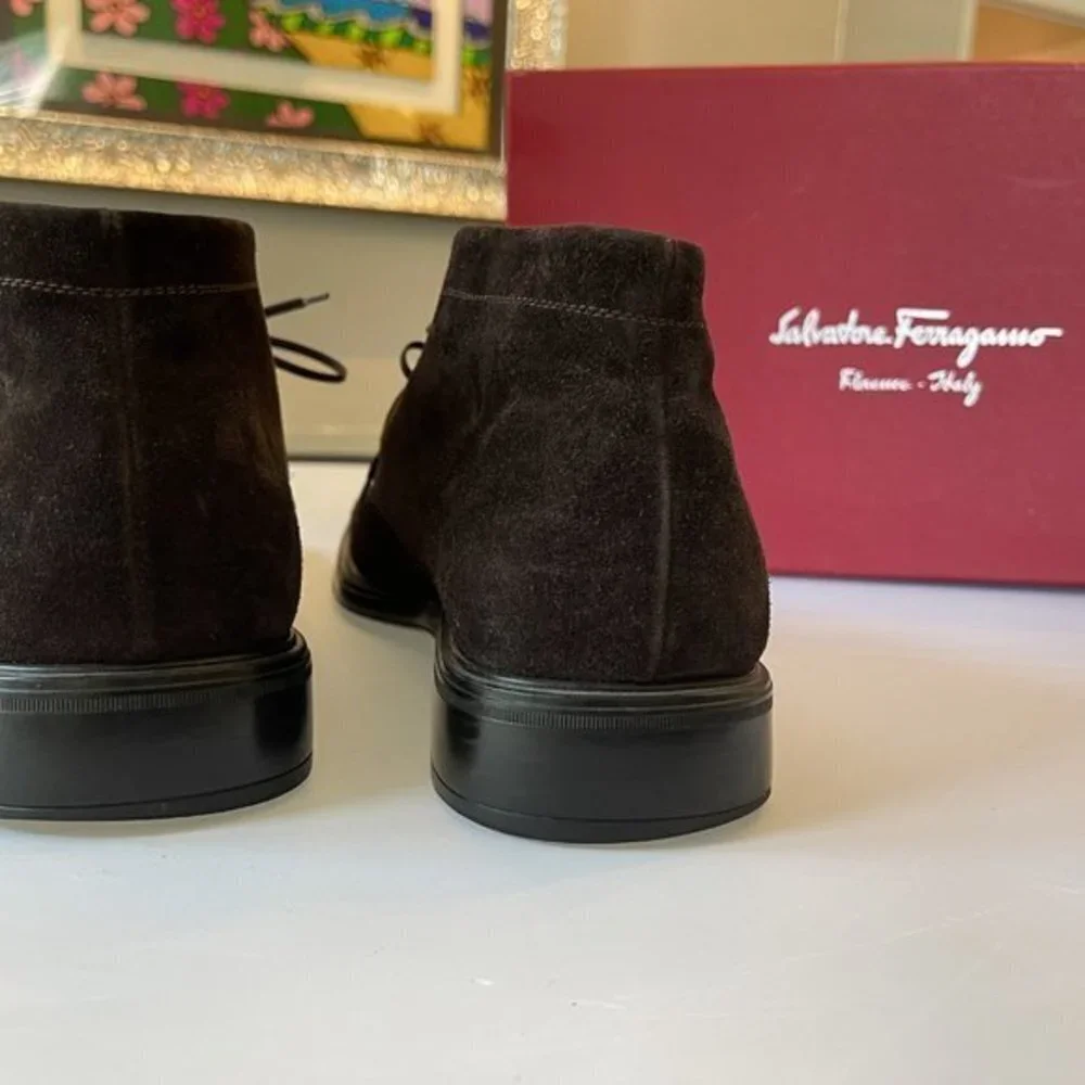 Salvatore Ferragamo Men's Brown Suede Chukka Boot - Size 10 